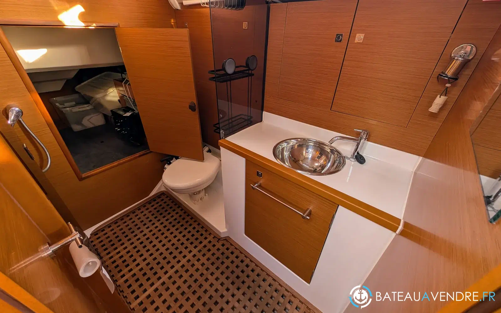 slider 22 Jeanneau Sun Odyssey 379