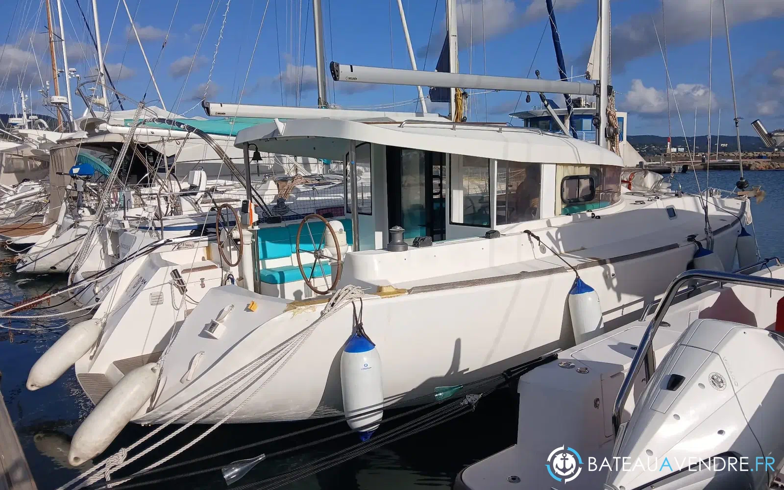 slider 1 Dufour Atoll 37