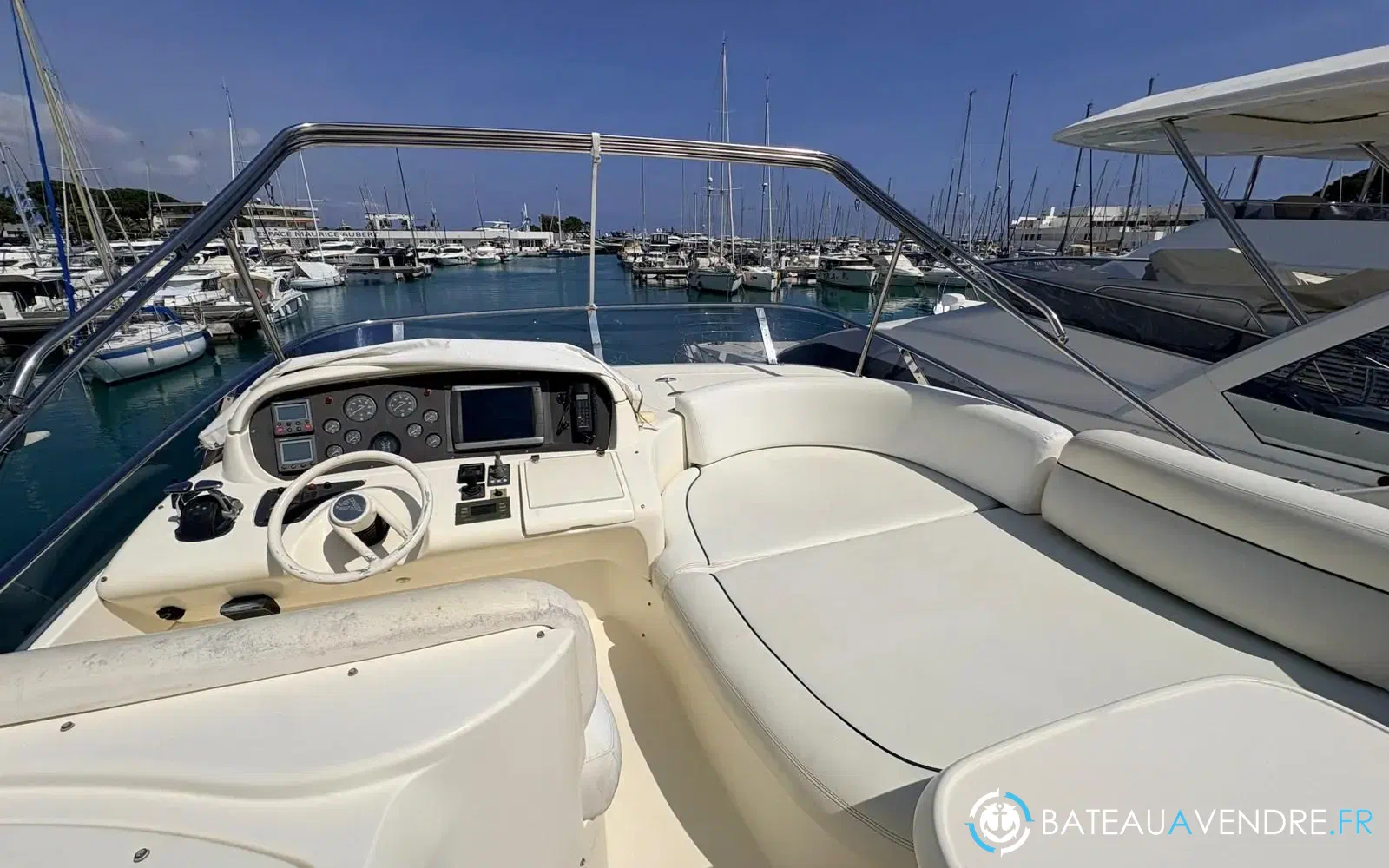 slider 8 Azimut 62