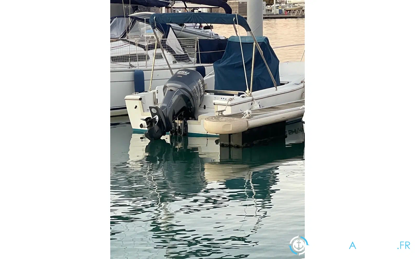 slider 3 Kelt White Shark 225