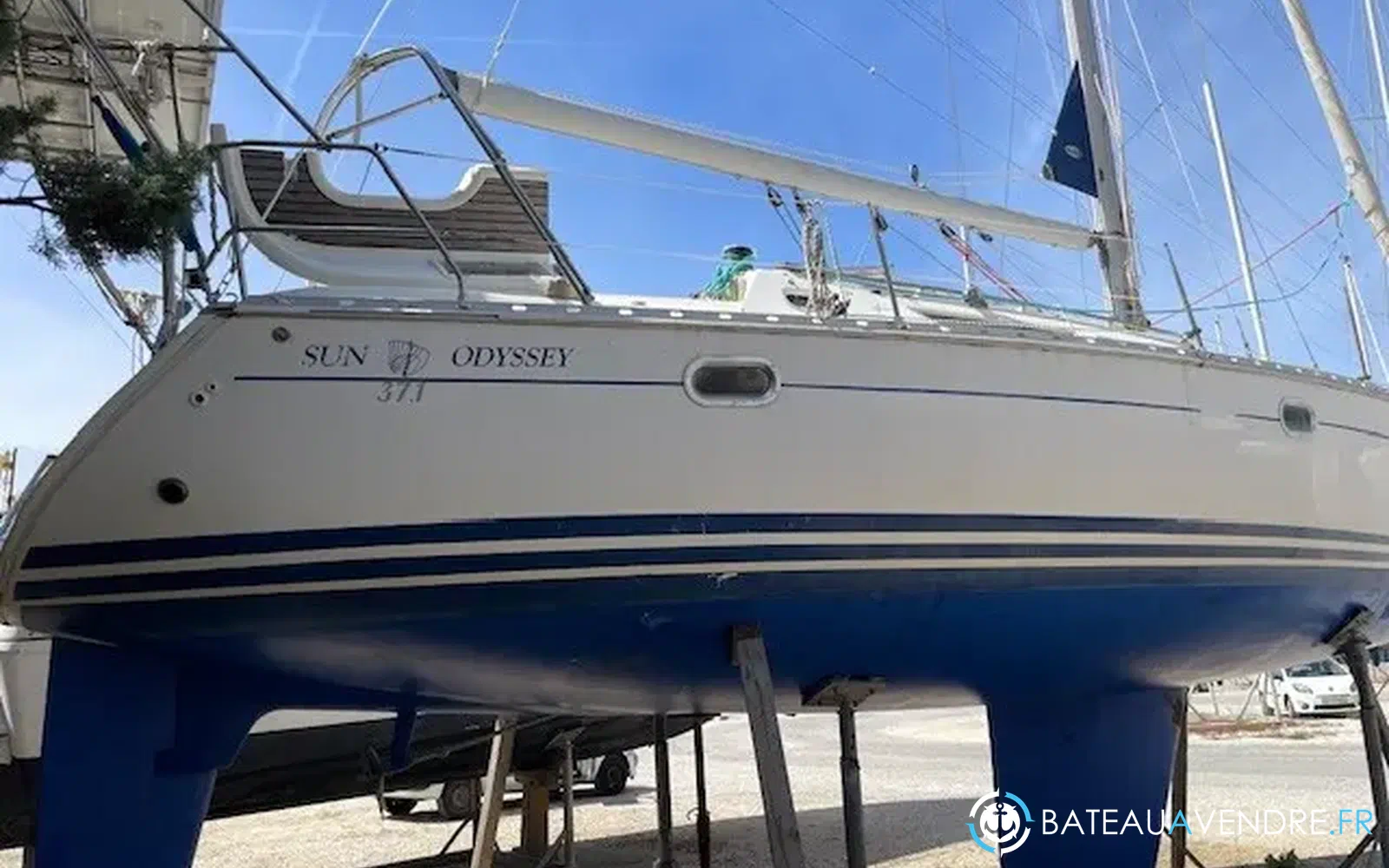 slider 1 Jeanneau Sun Odyssey 37.2