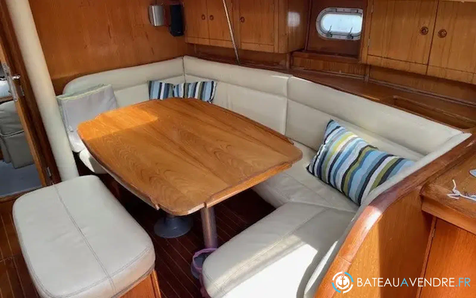 slider 24 Jeanneau Sun Odyssey 37.2