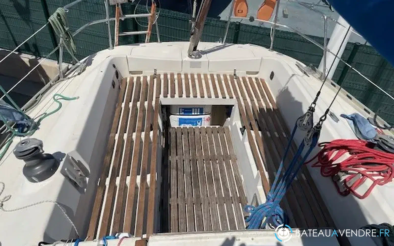 slider 8 Beneteau First 35