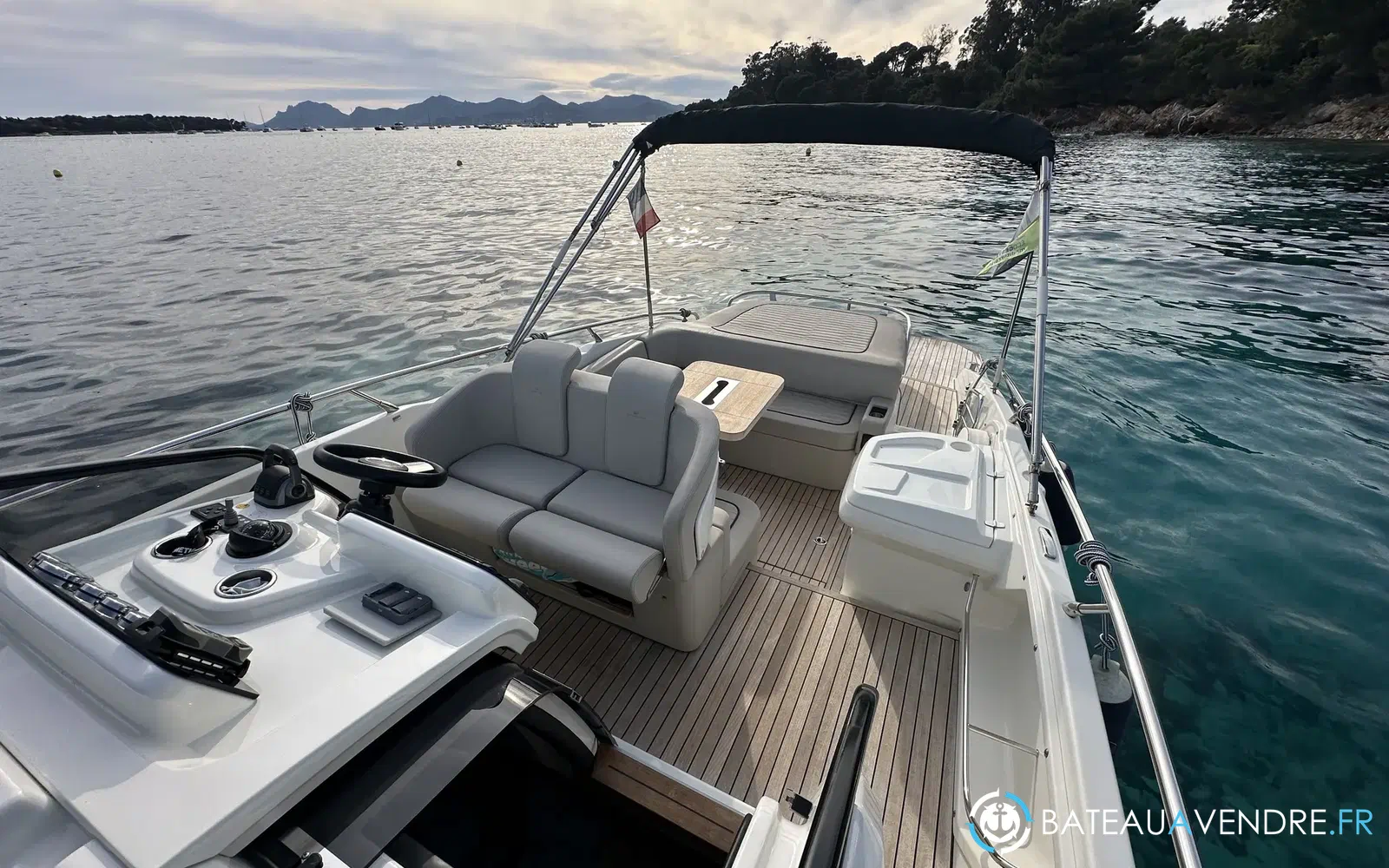 slider 11 Cranchi Endurance 30
