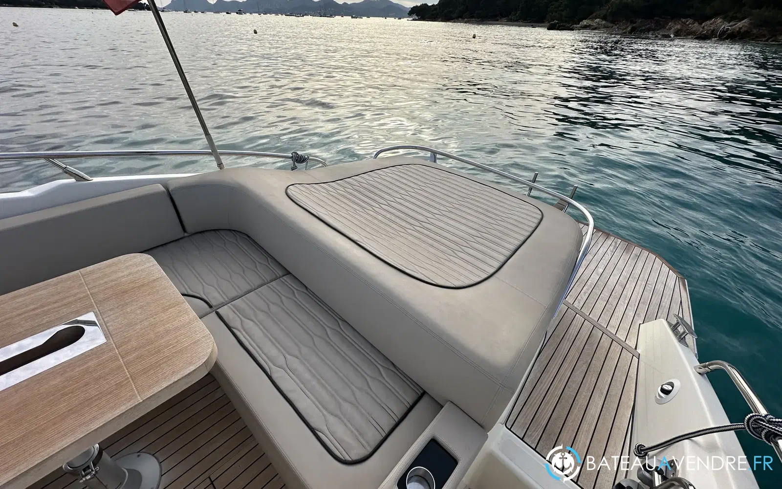 slider 18 Cranchi Endurance 30