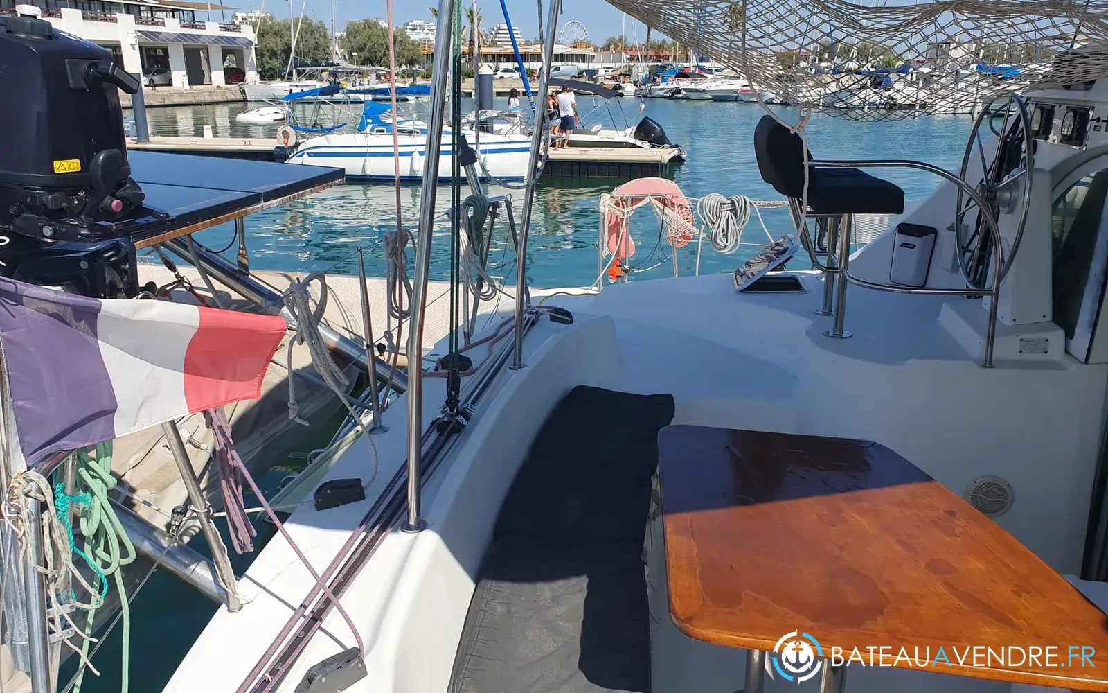 slider 4 CN Bordeaux Lagoon 380