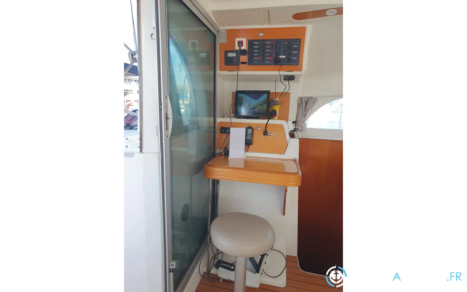 slider 6 CN Bordeaux Lagoon 380