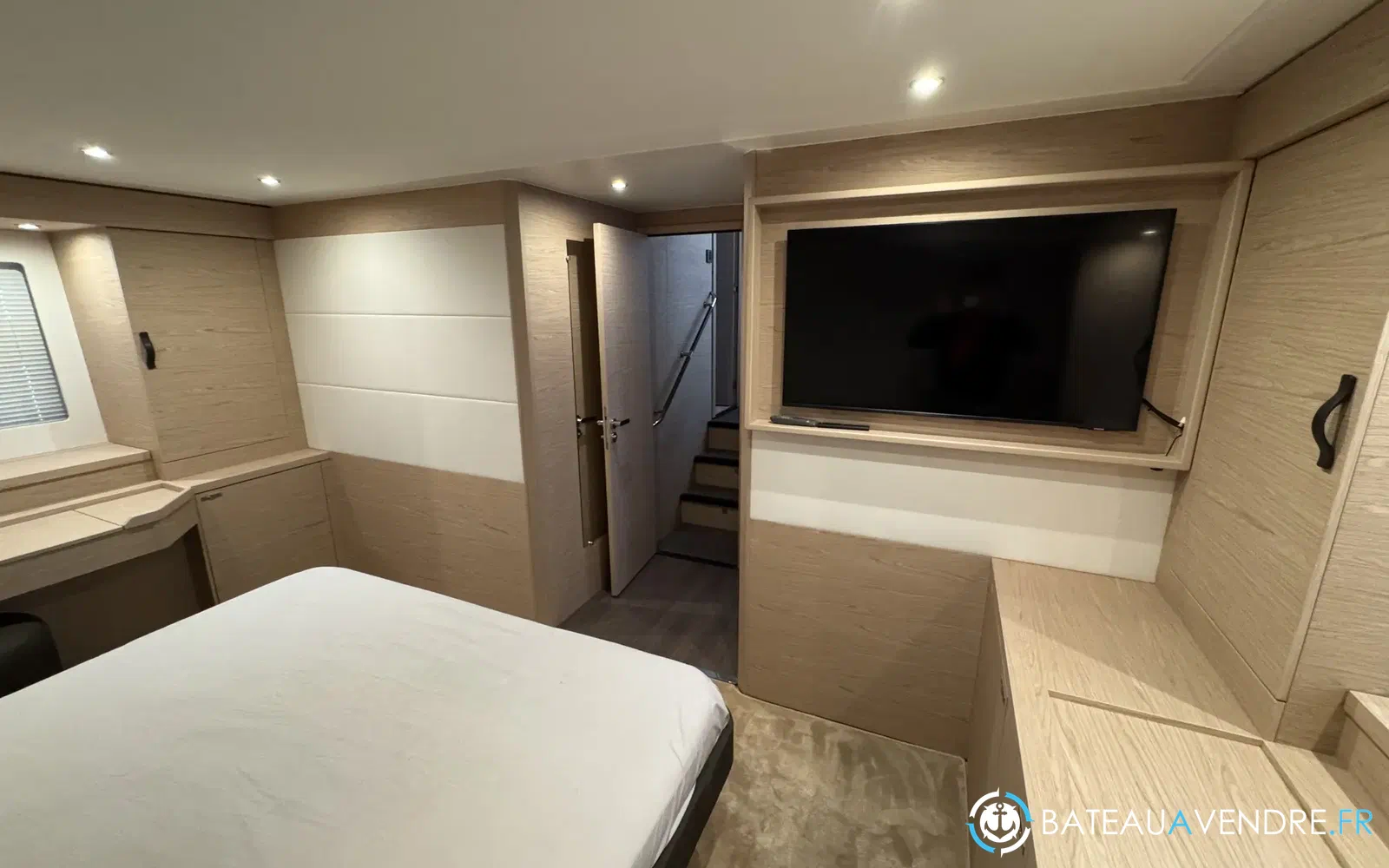 slider 33 Beneteau Grand Trawler 62