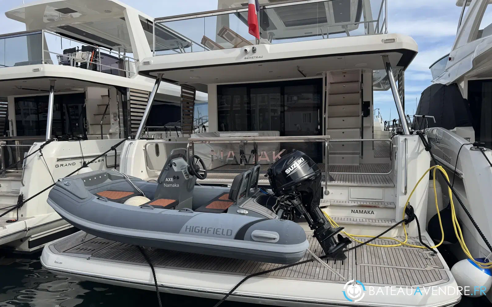 slider 3 Beneteau Grand Trawler 62