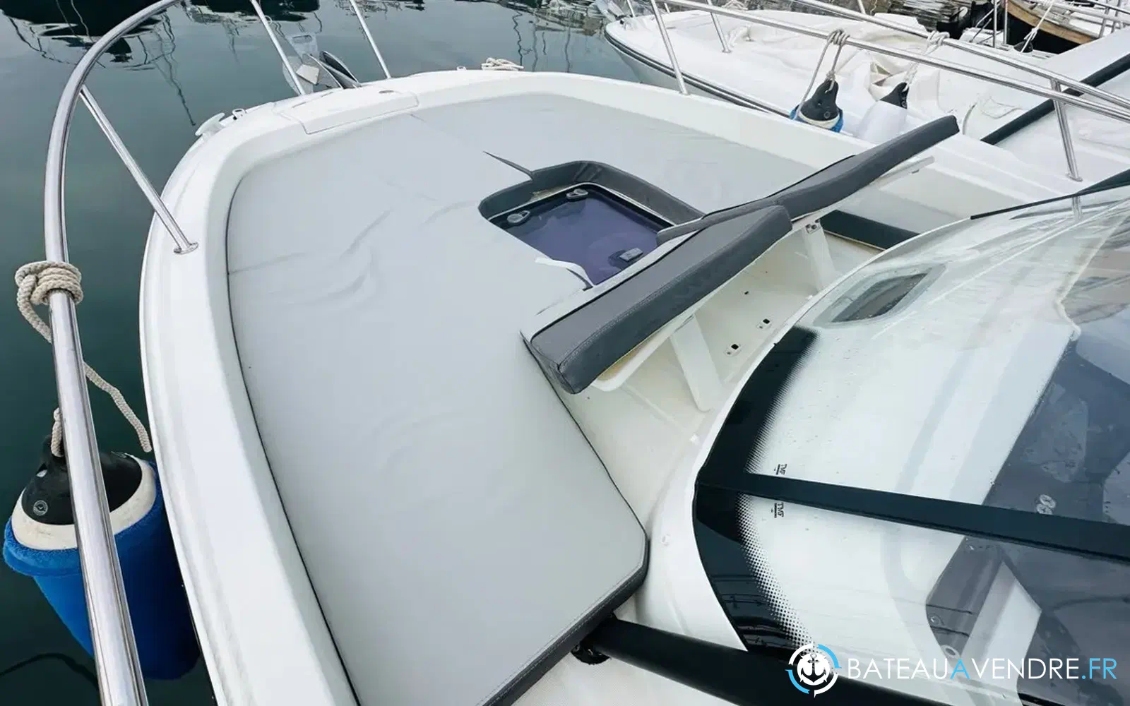 slider 8 Jeanneau Cap Camarat 7.5 WA