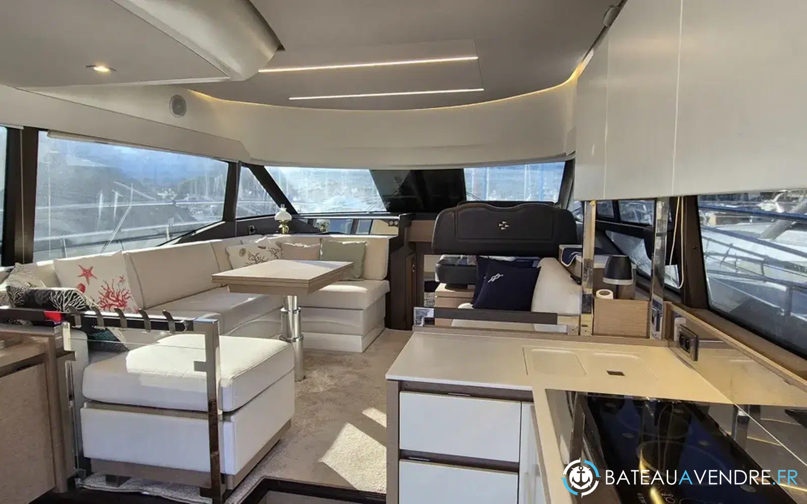 slider 3 Prestige Yachts 460 Fly