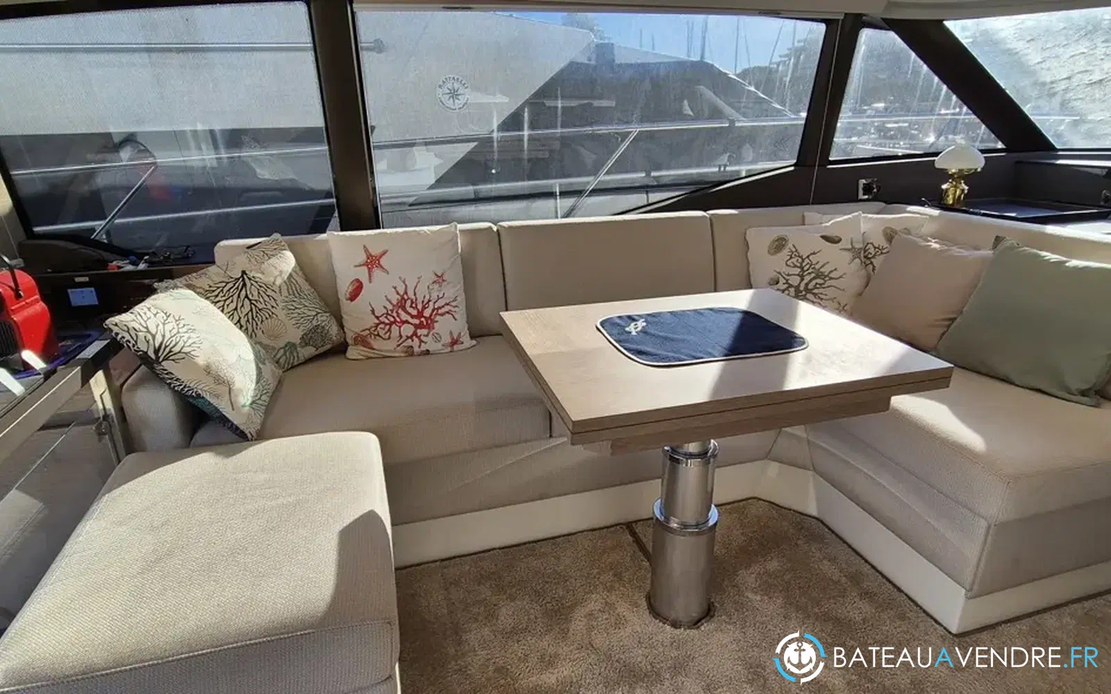 slider 4 Prestige Yachts 460 Fly
