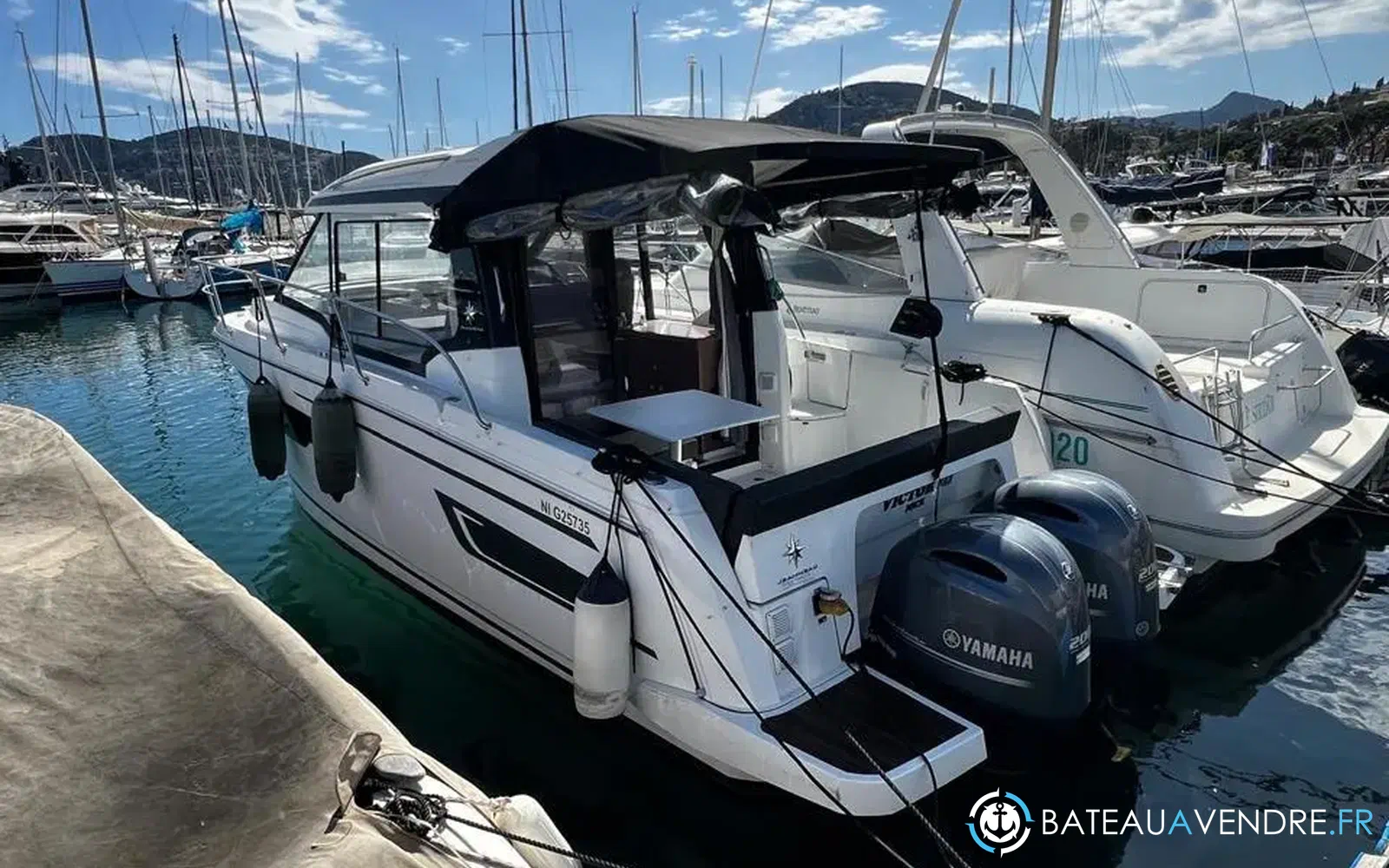 slider 0 Jeanneau Merry Fisher 895