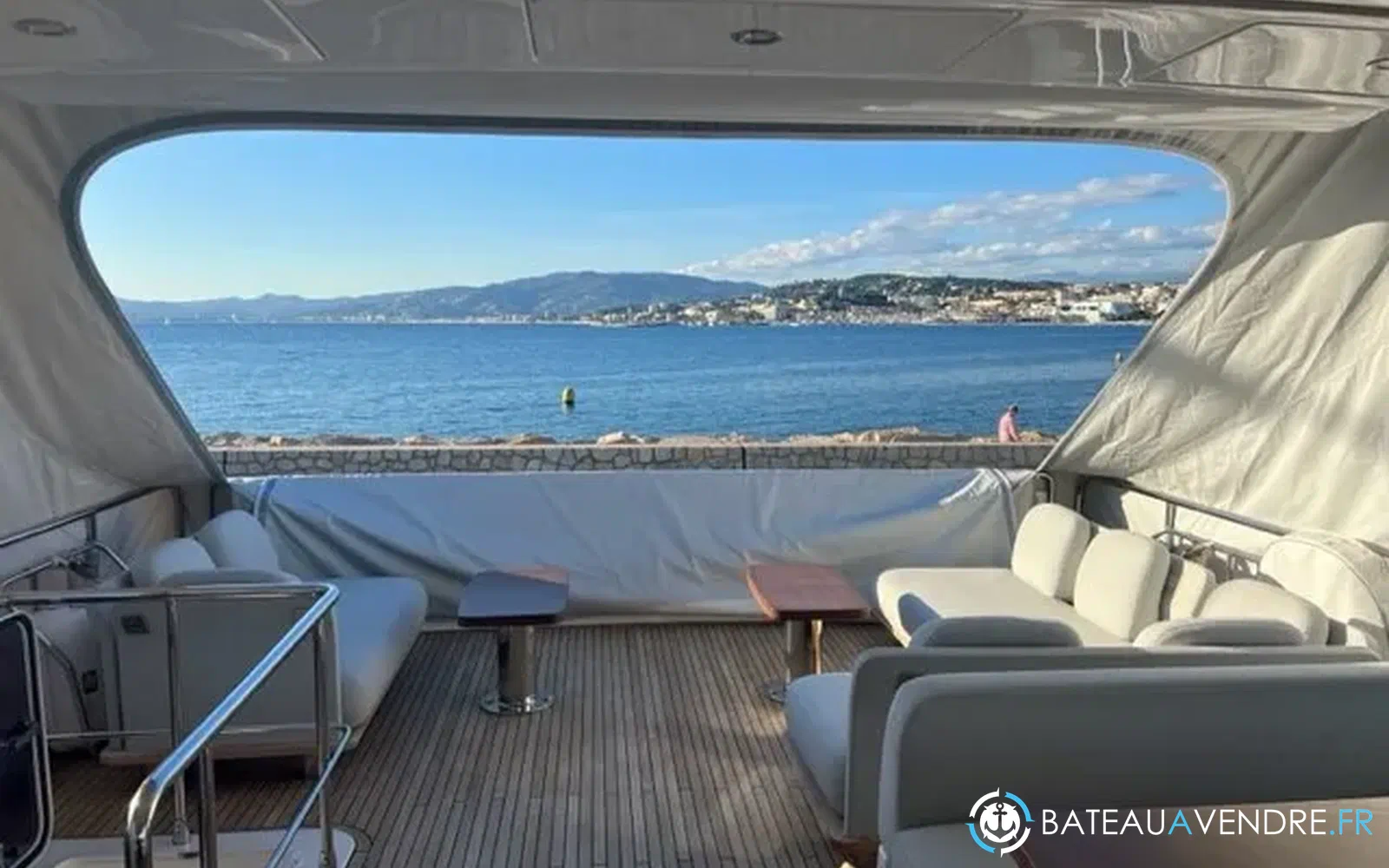 slider 13 Azimut 72 flybridge