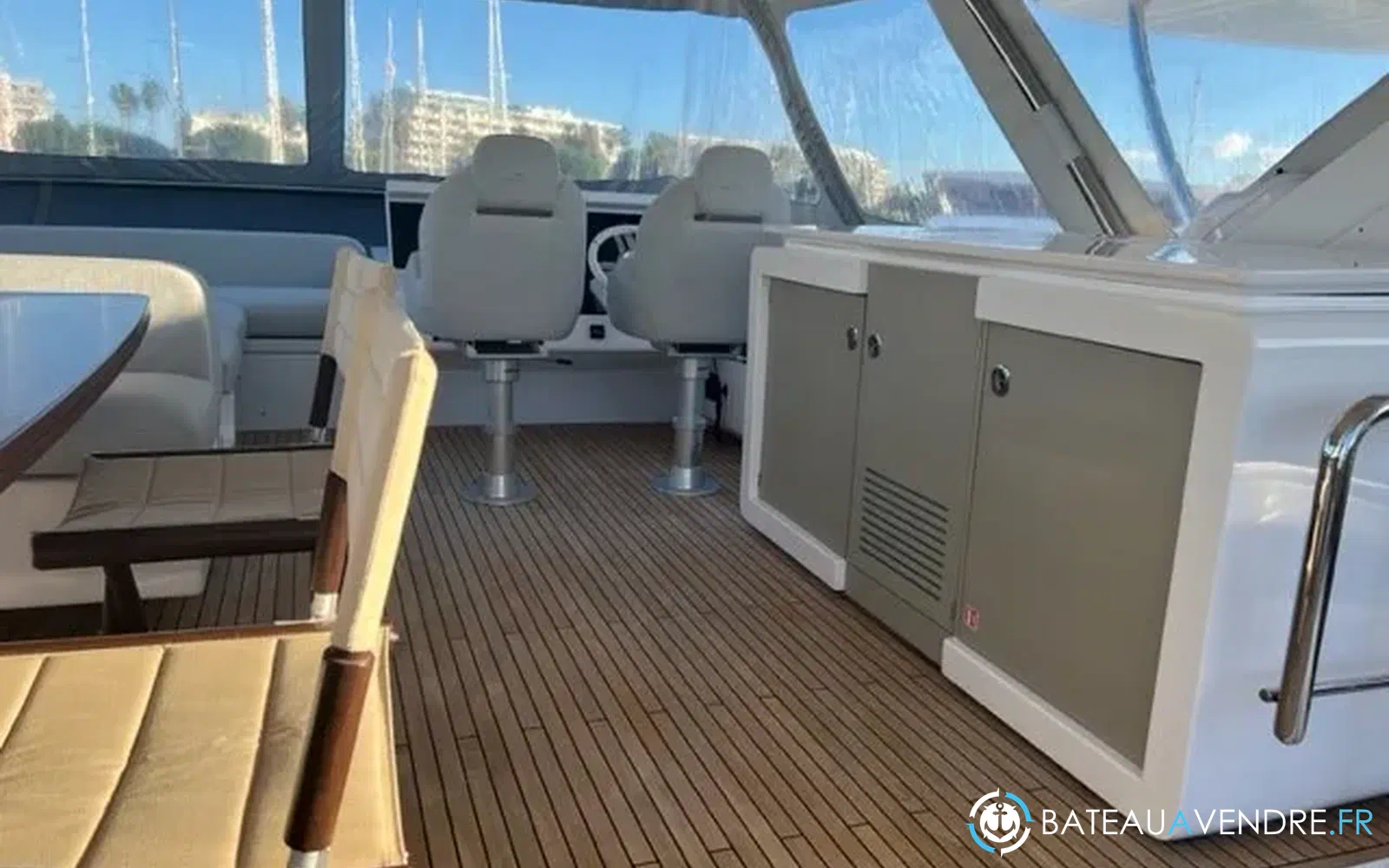 slider 16 Azimut 72 flybridge