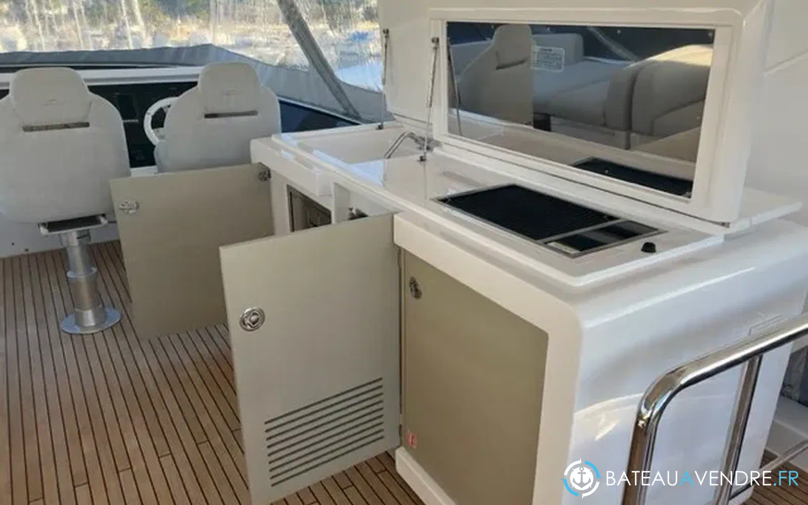 slider 18 Azimut 72 flybridge