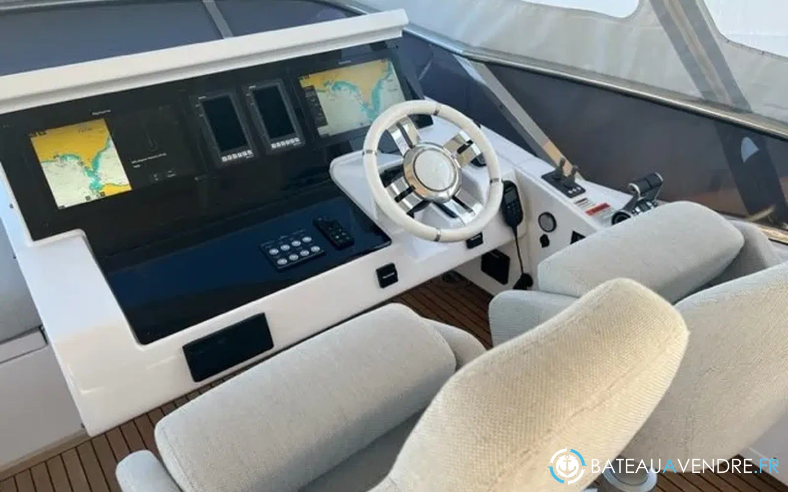 slider 19 Azimut 72 flybridge
