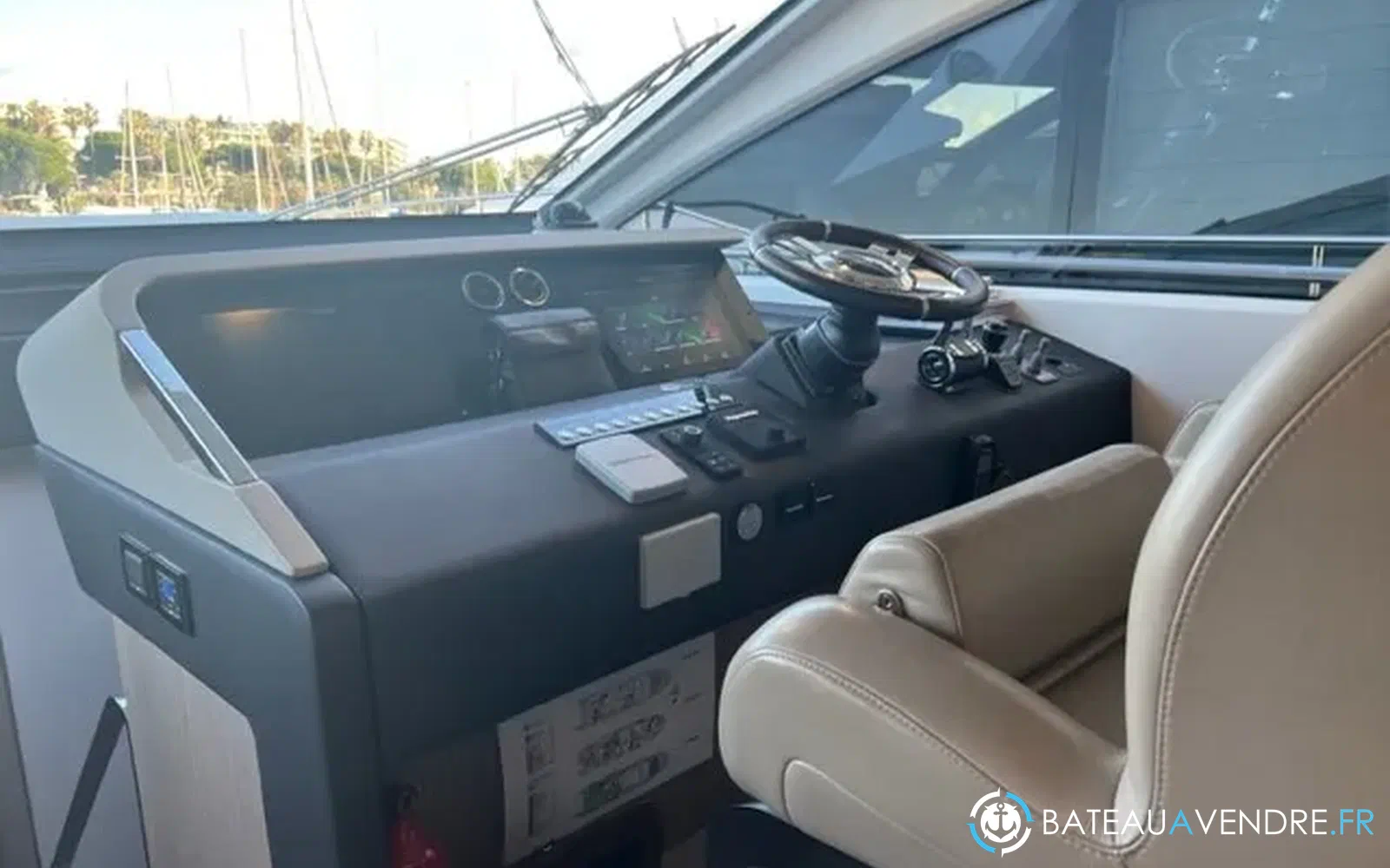 slider 26 Azimut 72 flybridge