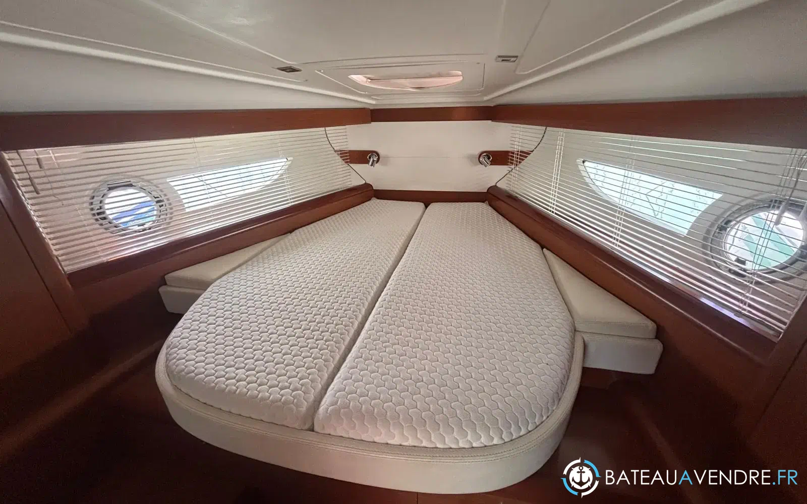 slider 8 Beneteau Gran Turismo 38