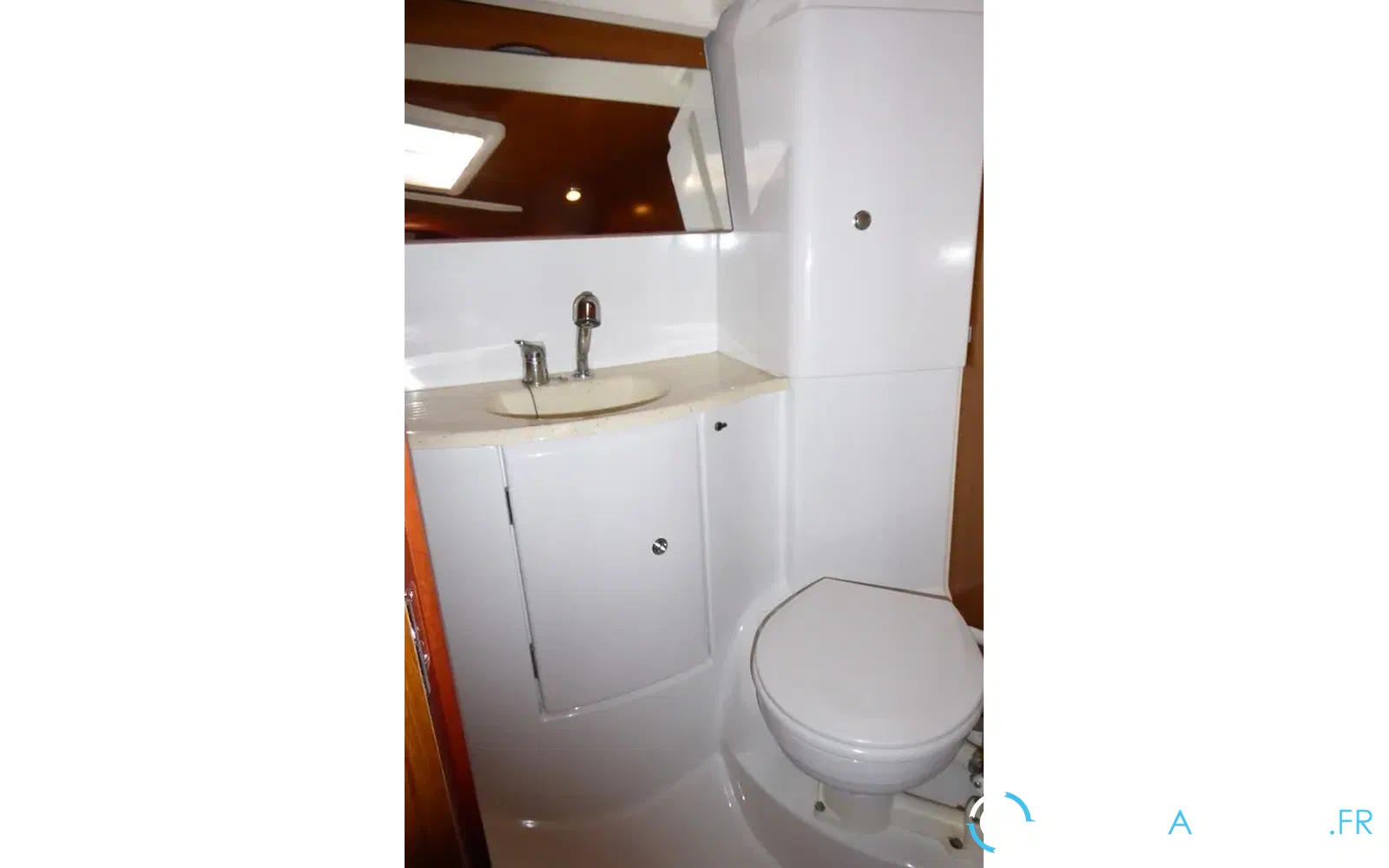 slider 16 Jeanneau Sun Odyssey 42 DS