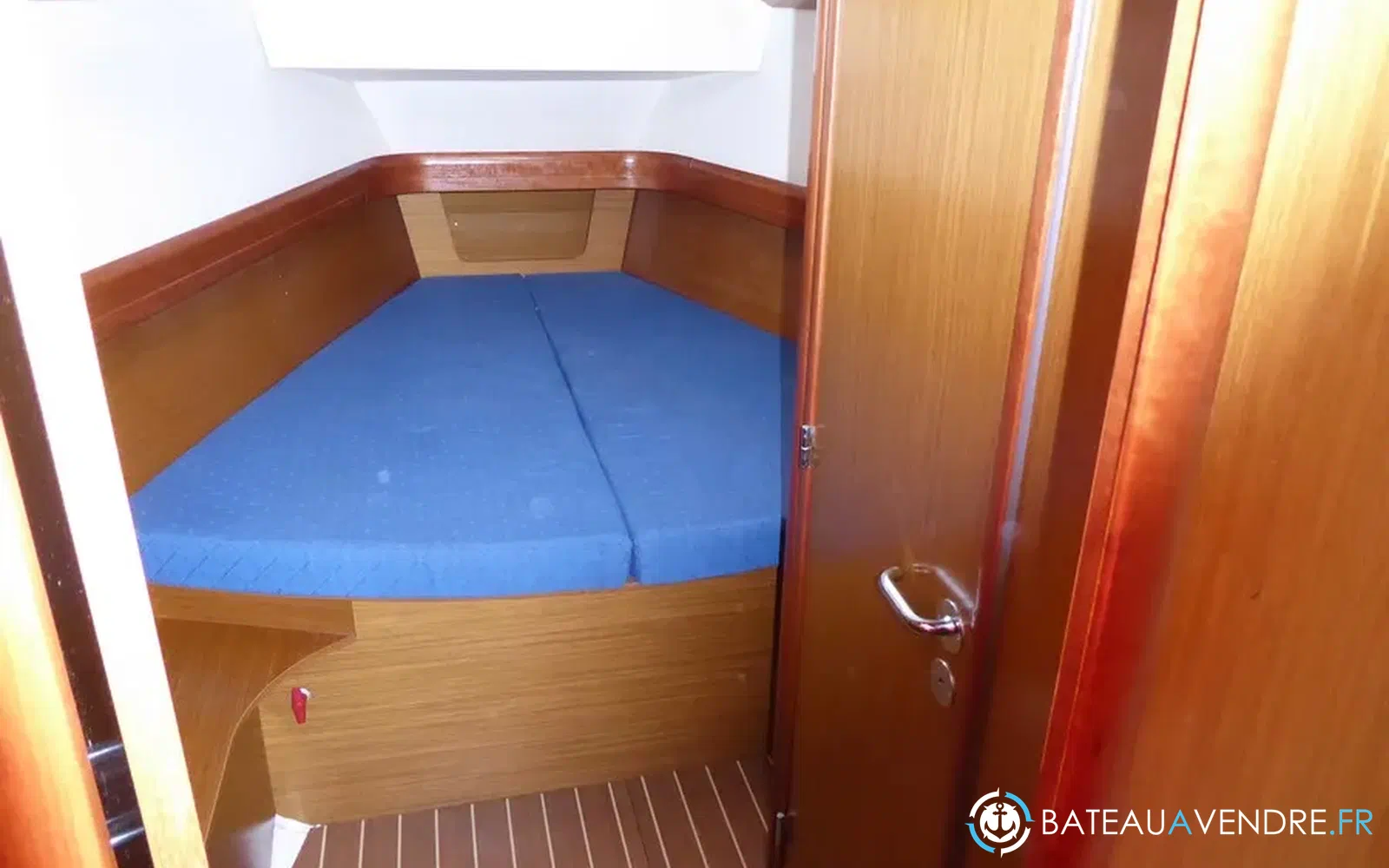 slider 18 Jeanneau Sun Odyssey 42 DS