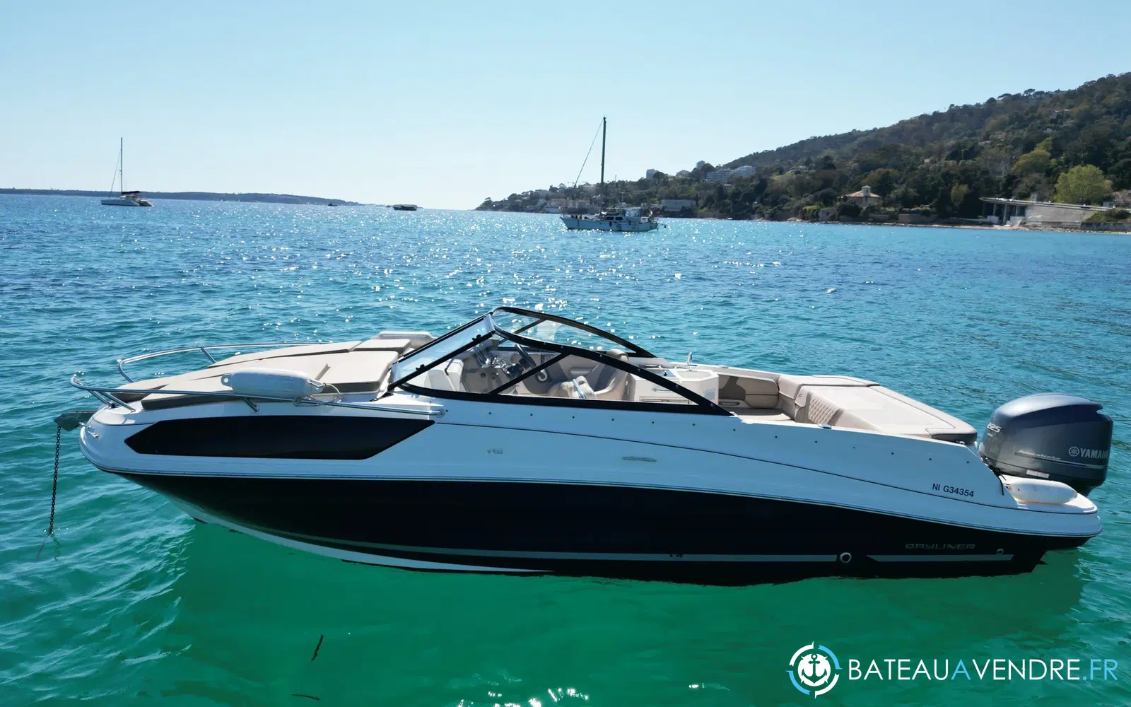 slider 4 Bayliner VR6 Cuddy