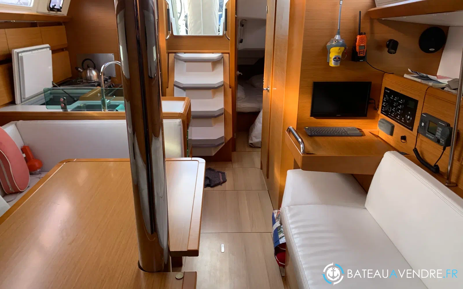 slider 5 Jeanneau Sun Odyssey 389