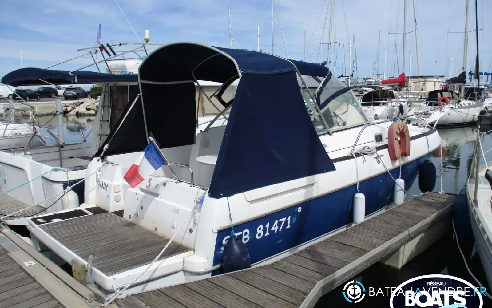 slider 0 Beneteau Ombrine 800 WA