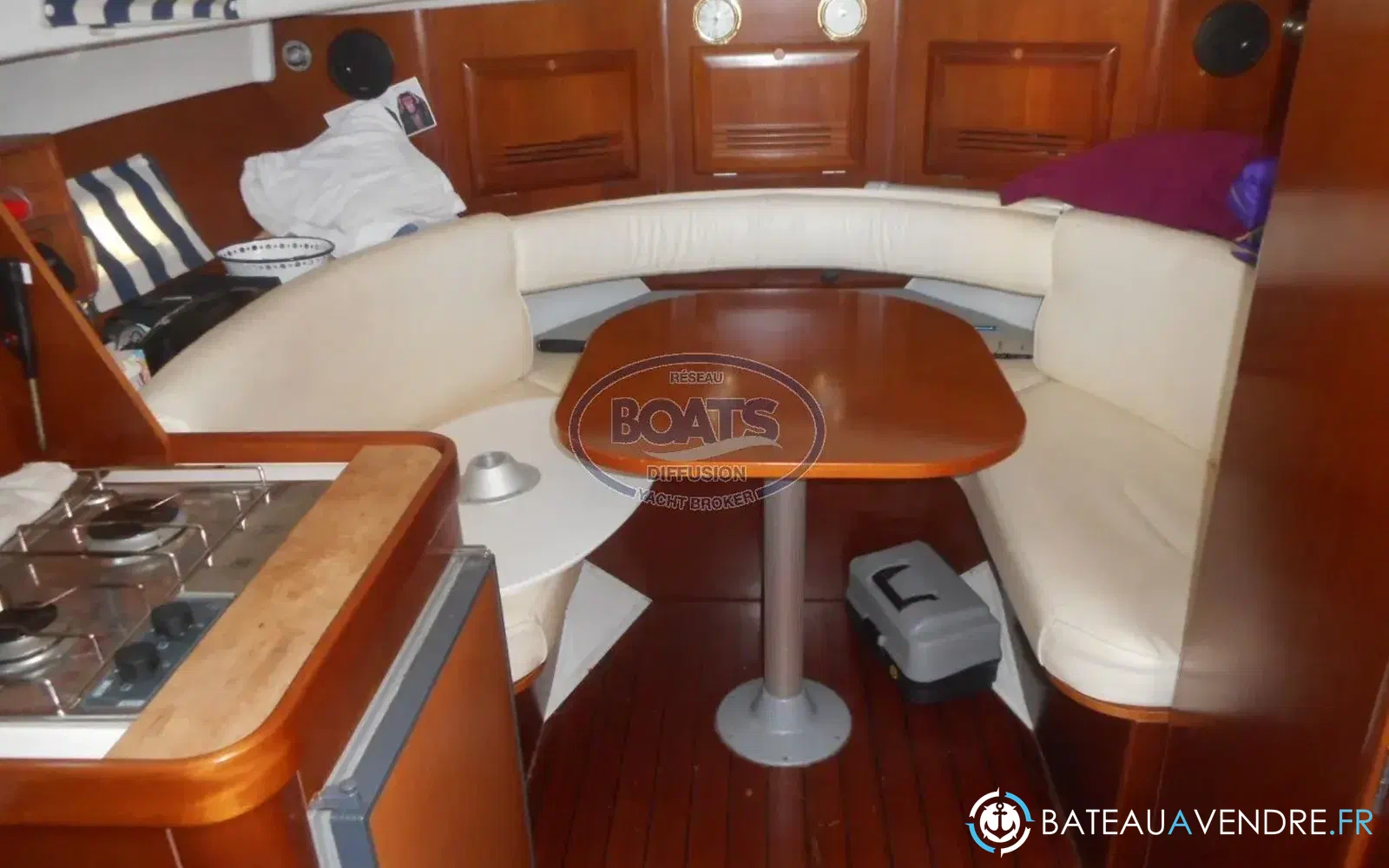 slider 5 Beneteau Ombrine 800 WA