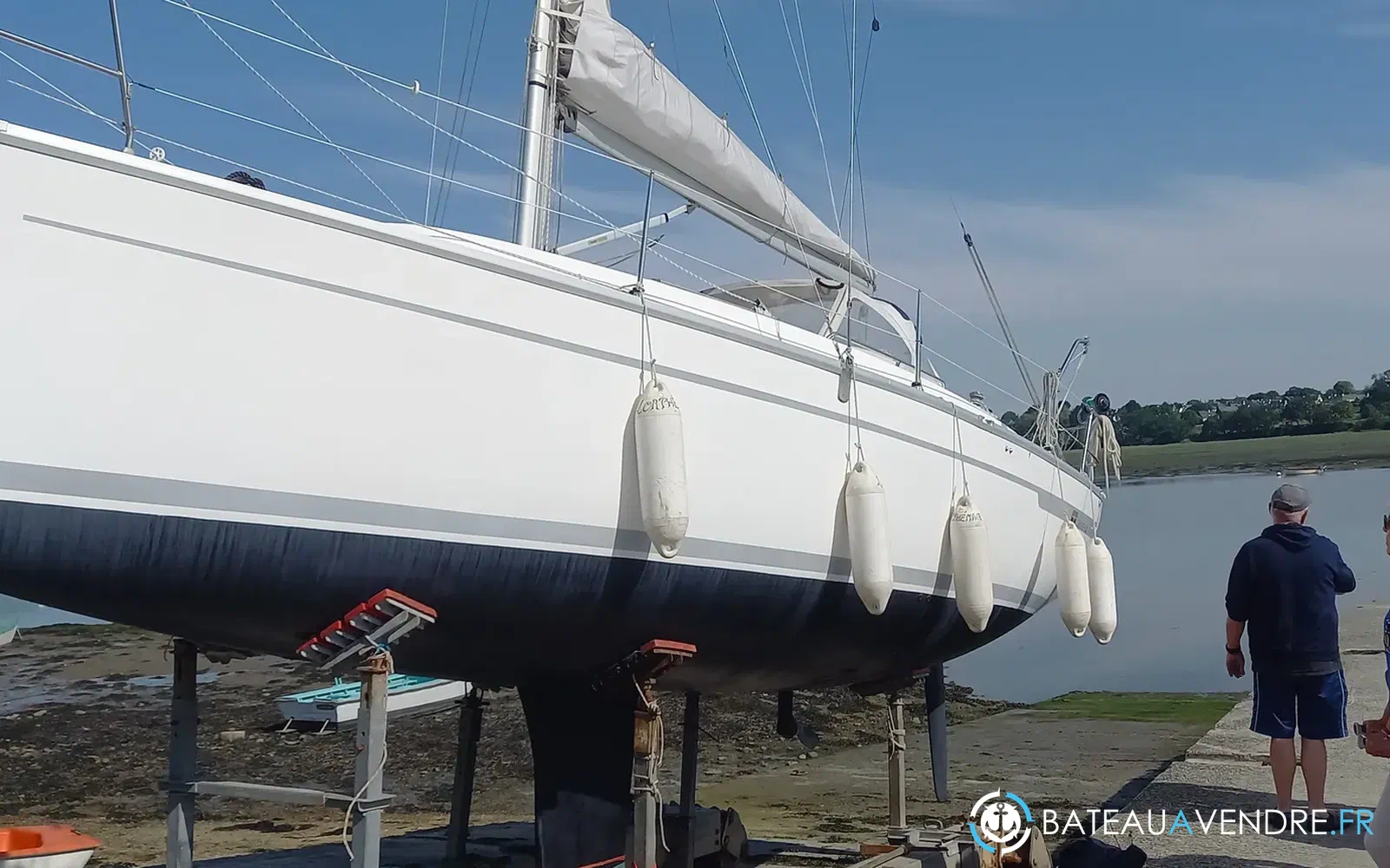 slider 5 Bavaria 32 Cruiser