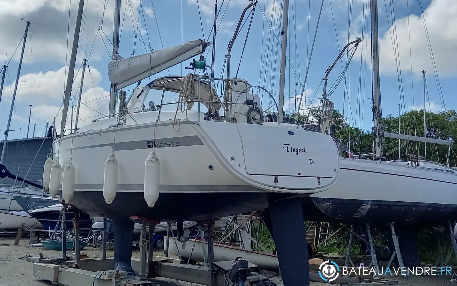 slider 6 Bavaria 32 Cruiser