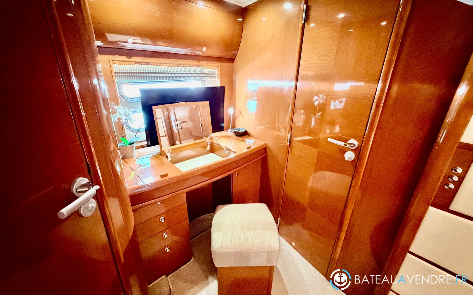 slider 36 Jeanneau Prestige 50 Fly