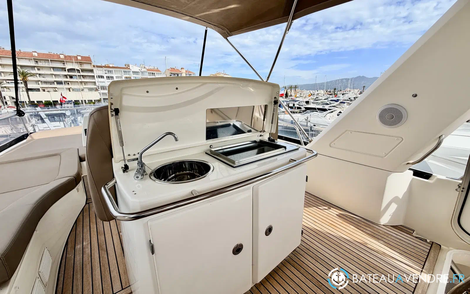 slider 19 Jeanneau Prestige 50 Fly