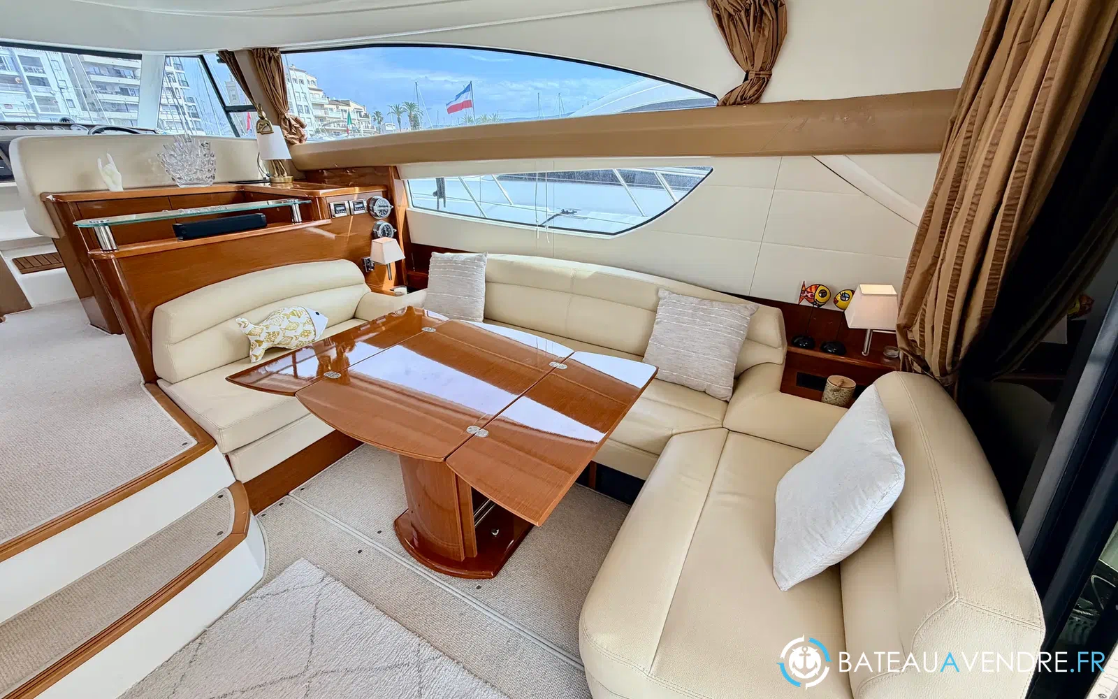 slider 24 Jeanneau Prestige 50 Fly