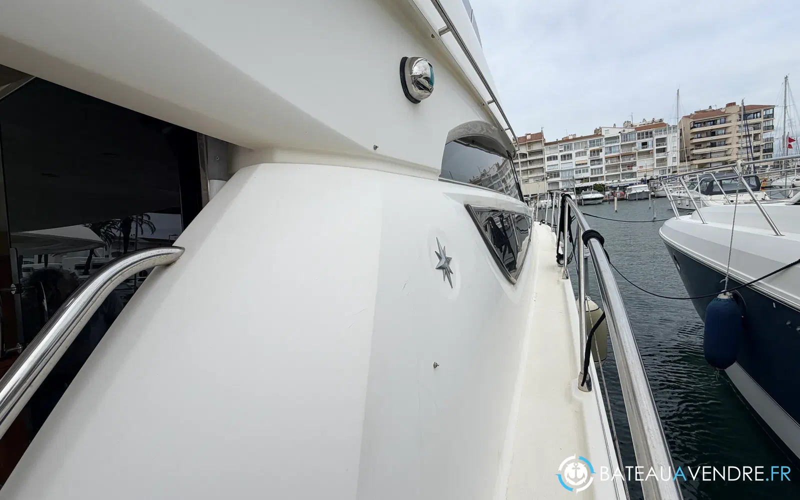 slider 9 Jeanneau Prestige 50 Fly