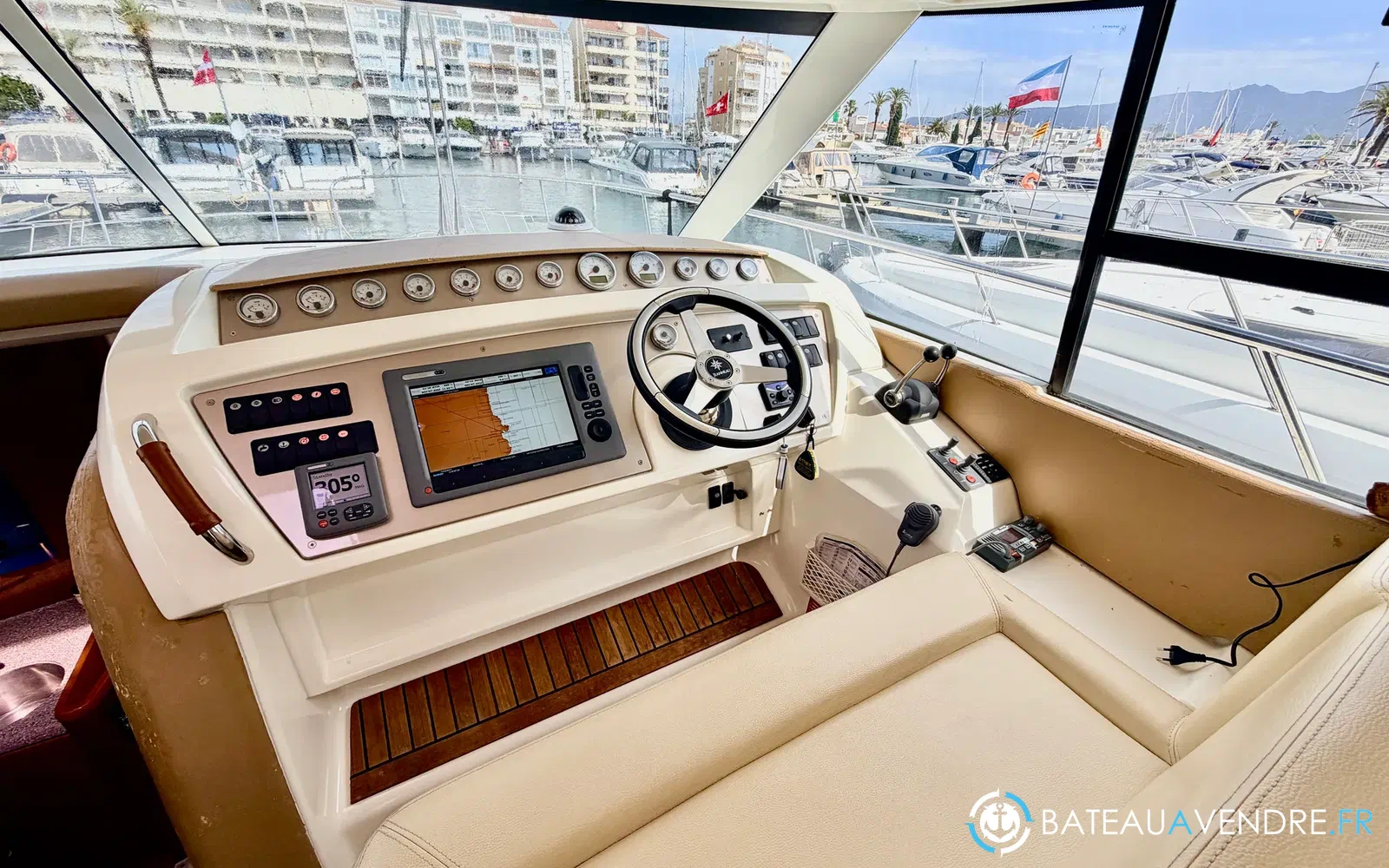 slider 27 Jeanneau Prestige 50 Fly