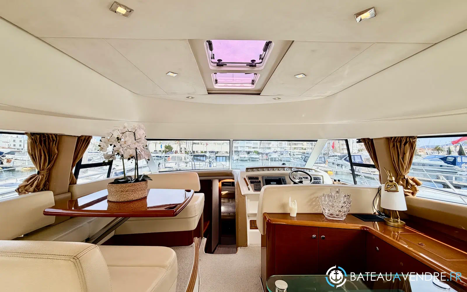 slider 21 Jeanneau Prestige 50 Fly