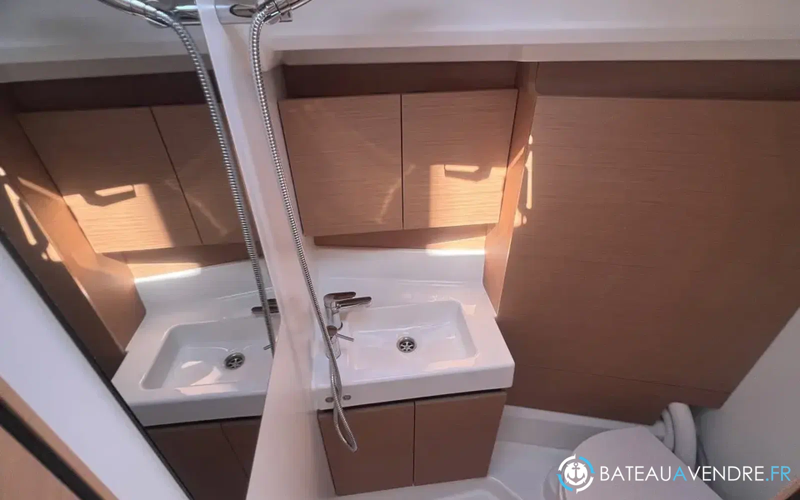 slider 13 Jeanneau Sun Odyssey 380