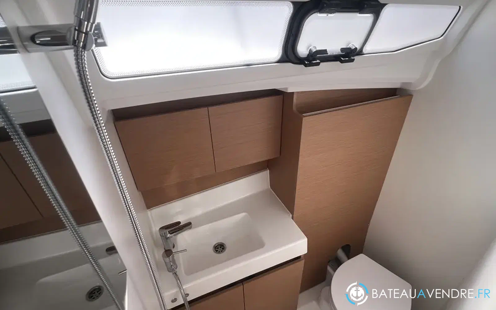 slider 16 Jeanneau Sun Odyssey 380