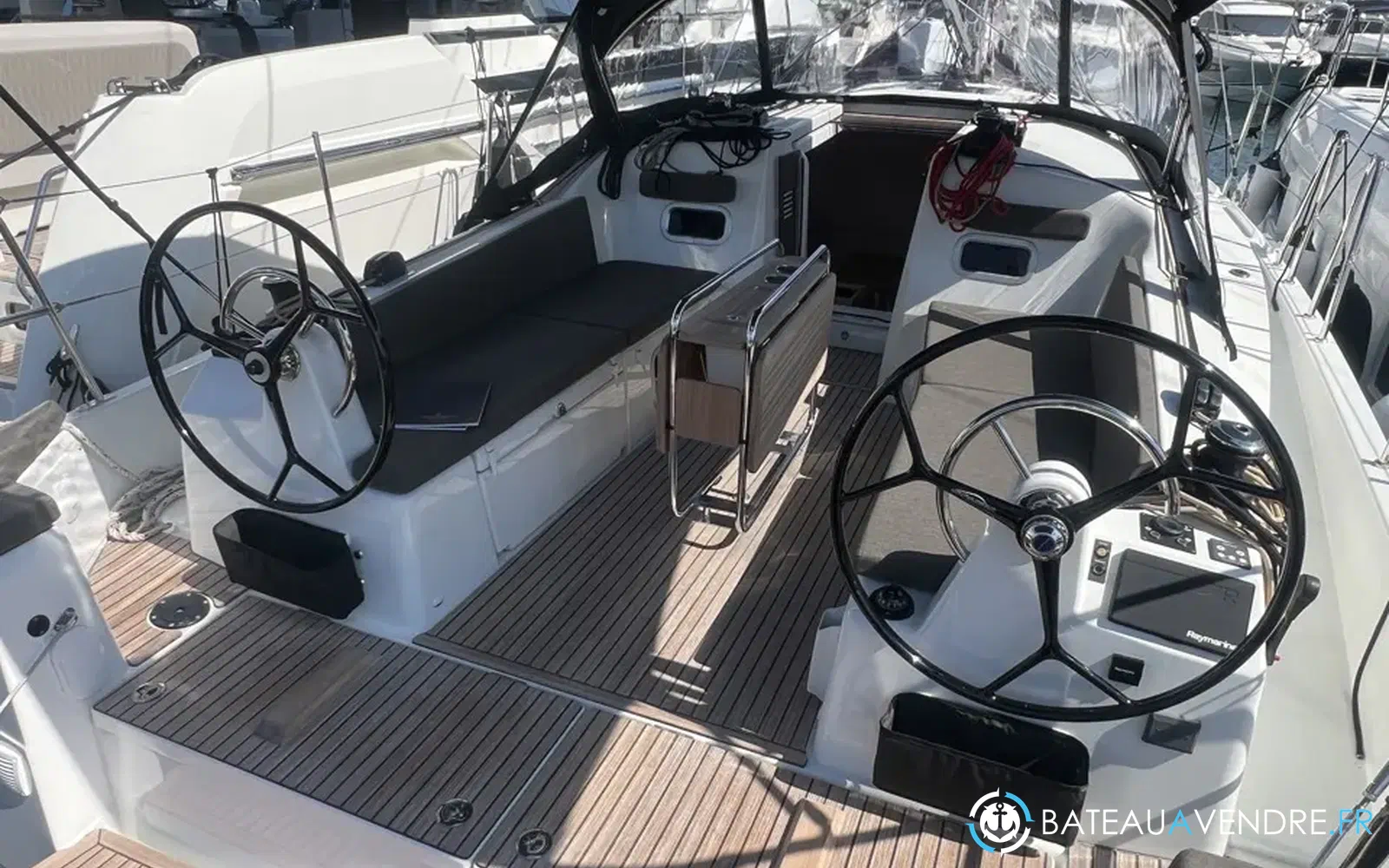 slider 2 Jeanneau Sun Odyssey 380