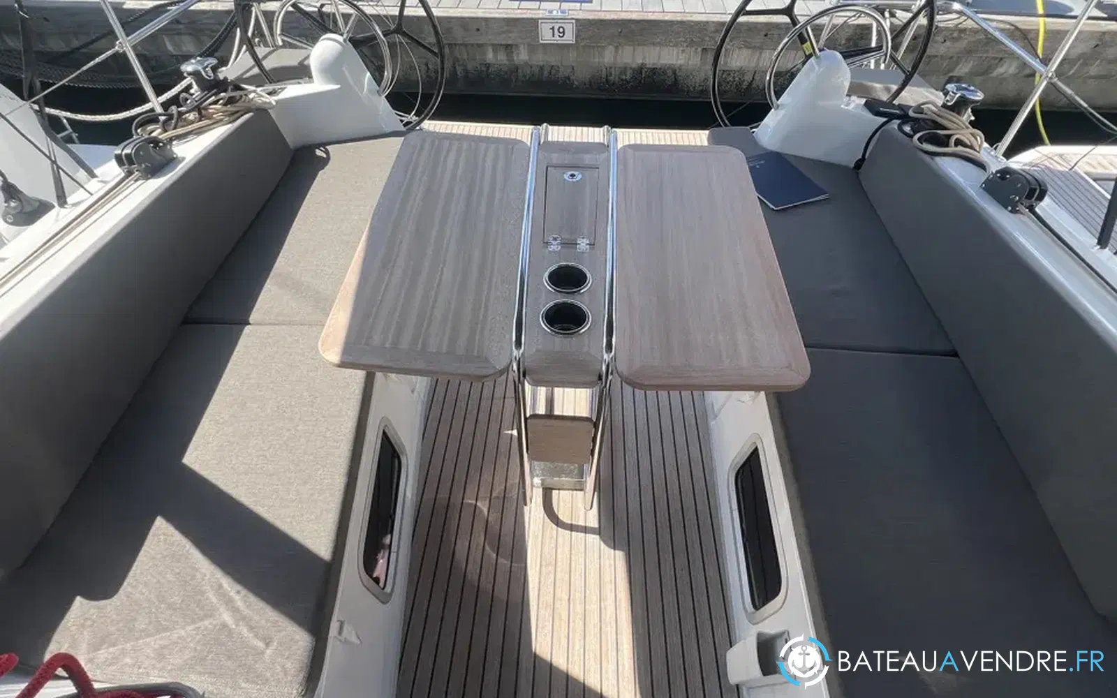 slider 5 Jeanneau Sun Odyssey 380