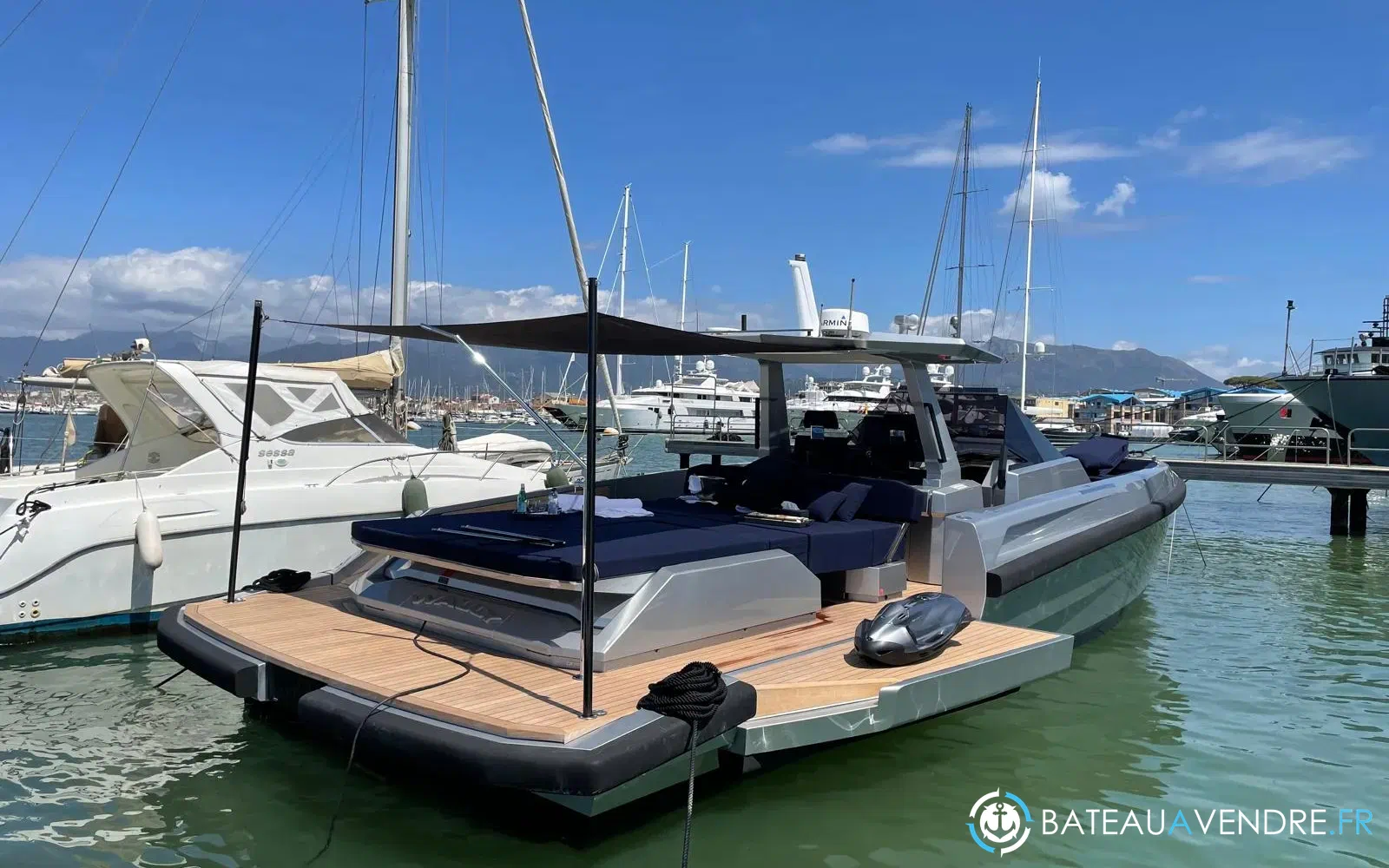 slider 1 Wally 48