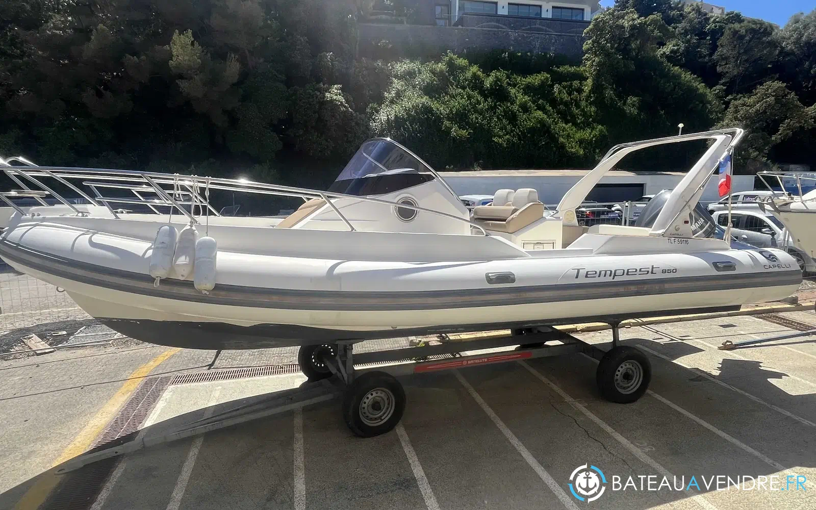 slider 0 Capelli Tempest 850 WA