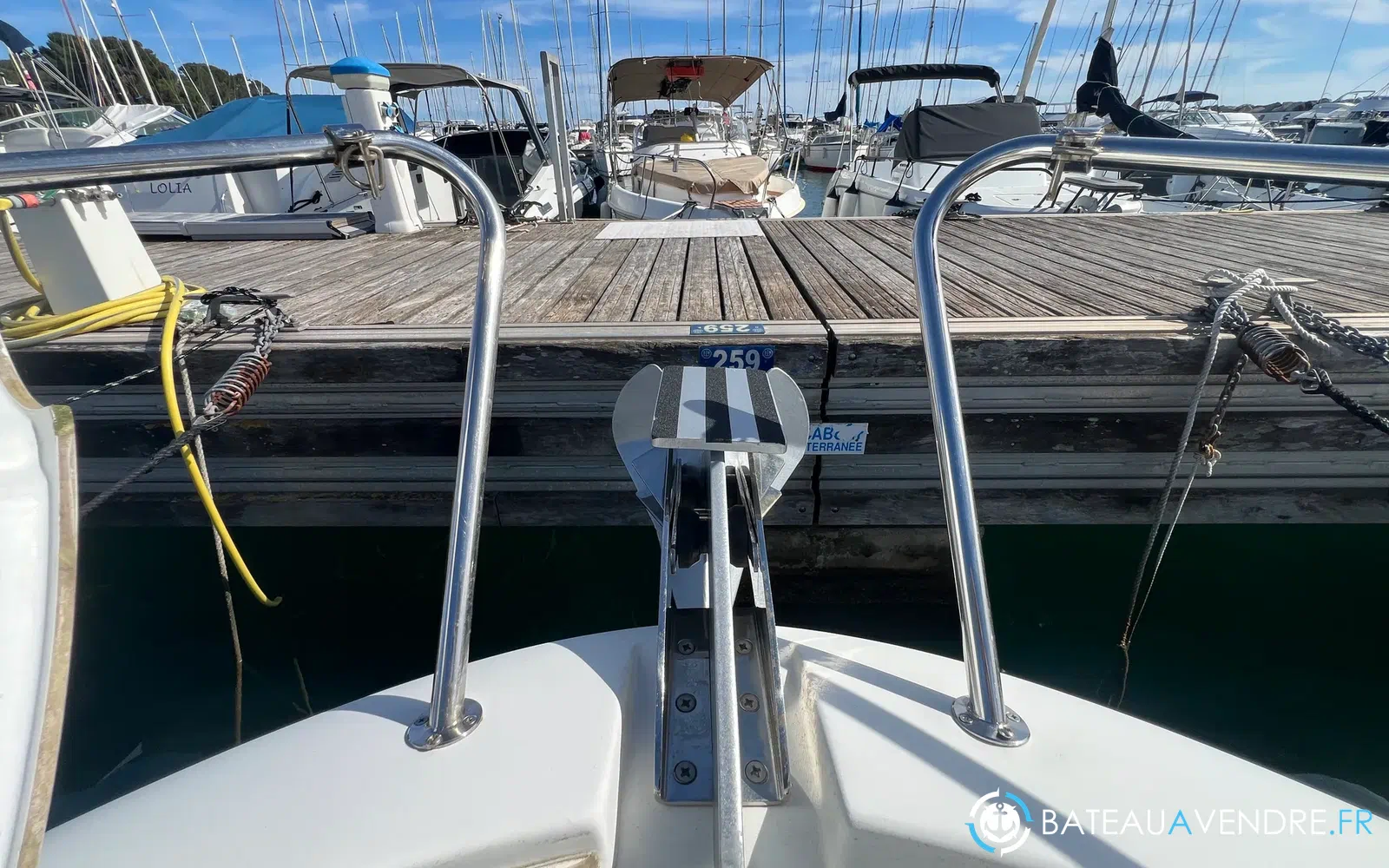 slider 26 Jeanneau Cap Camarat 7.5 CC