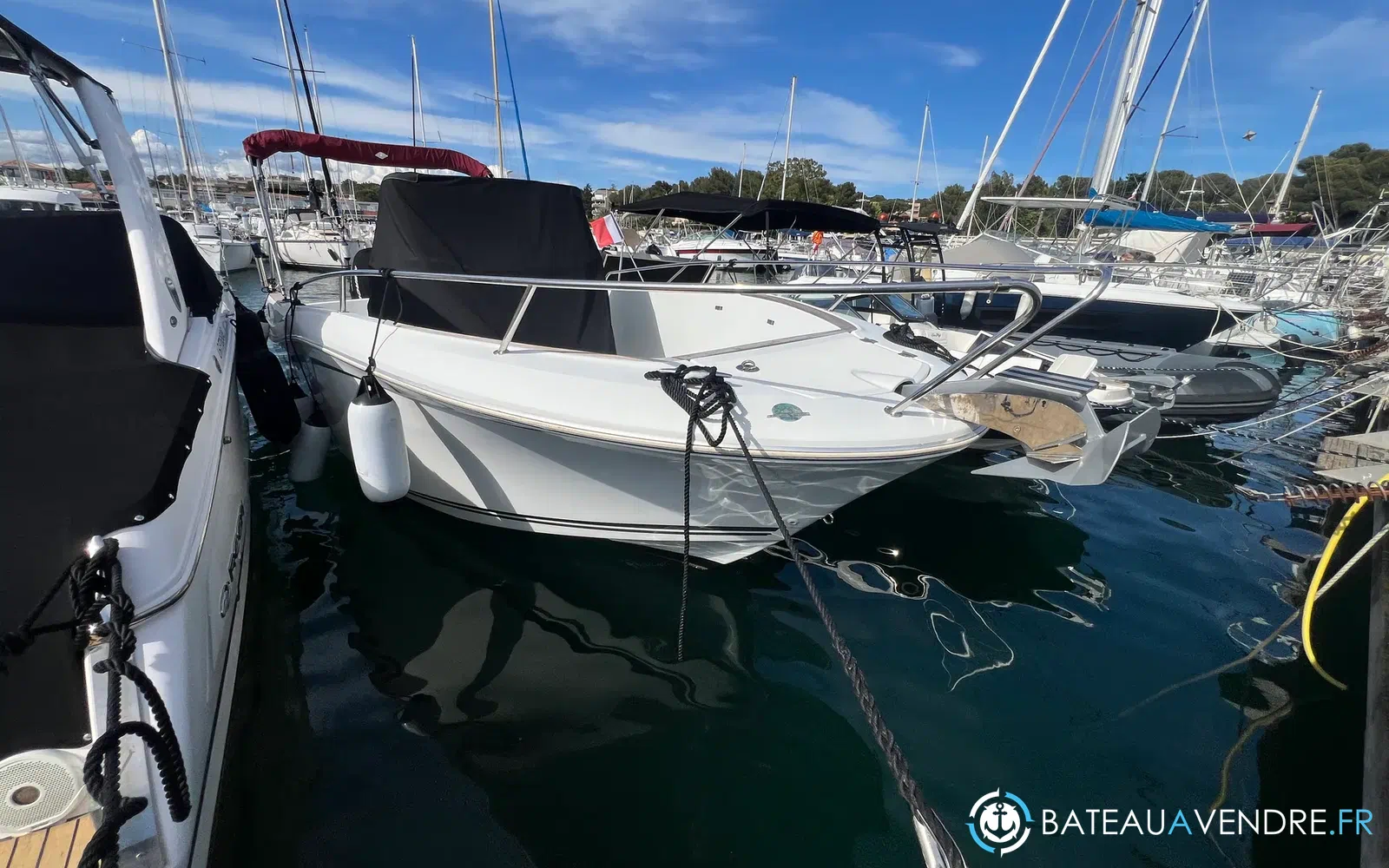 slider 1 Jeanneau Cap Camarat 7.5 CC