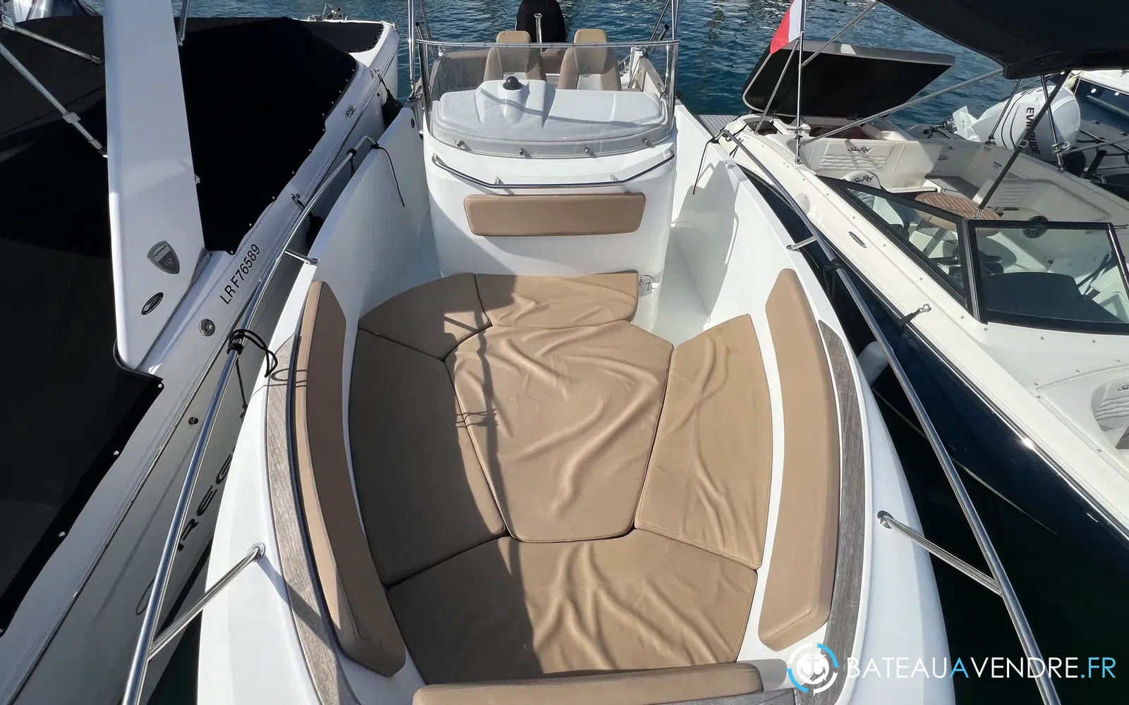 slider 42 Jeanneau Cap Camarat 7.5 CC