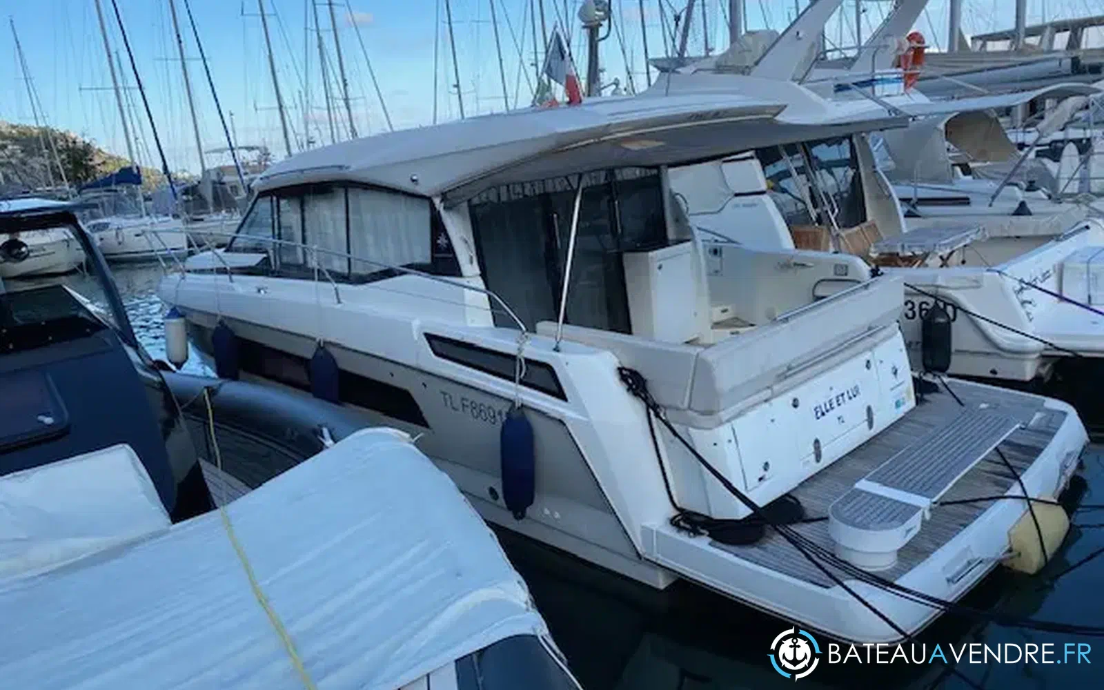 slider 1 Jeanneau NC 37