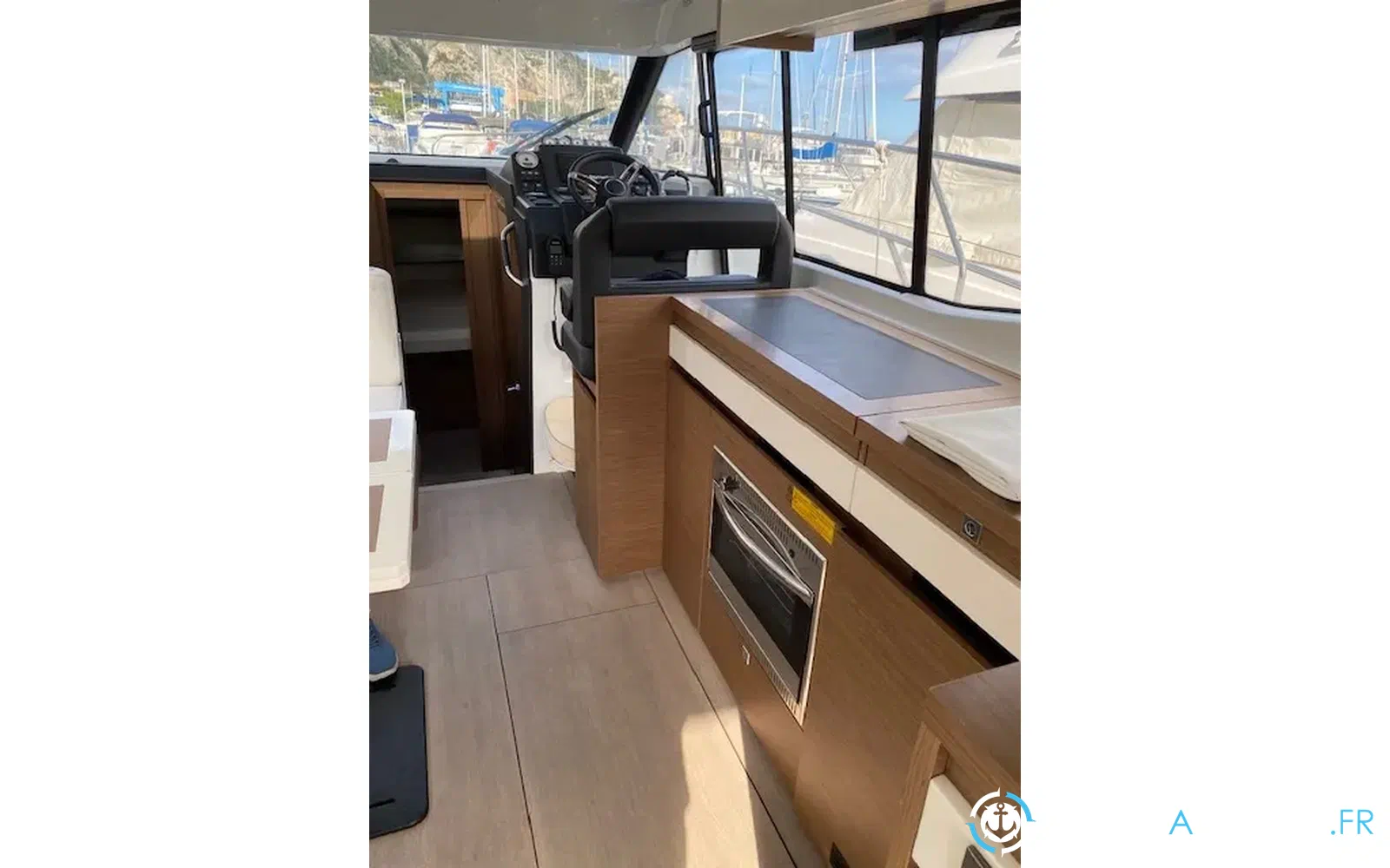 slider 5 Jeanneau NC 37
