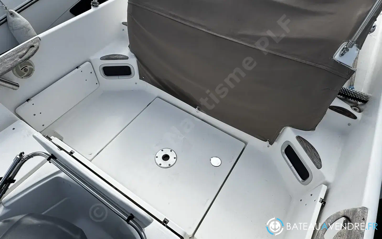 slider 6 B2 Marine Cap Ferret 752 Cruiser