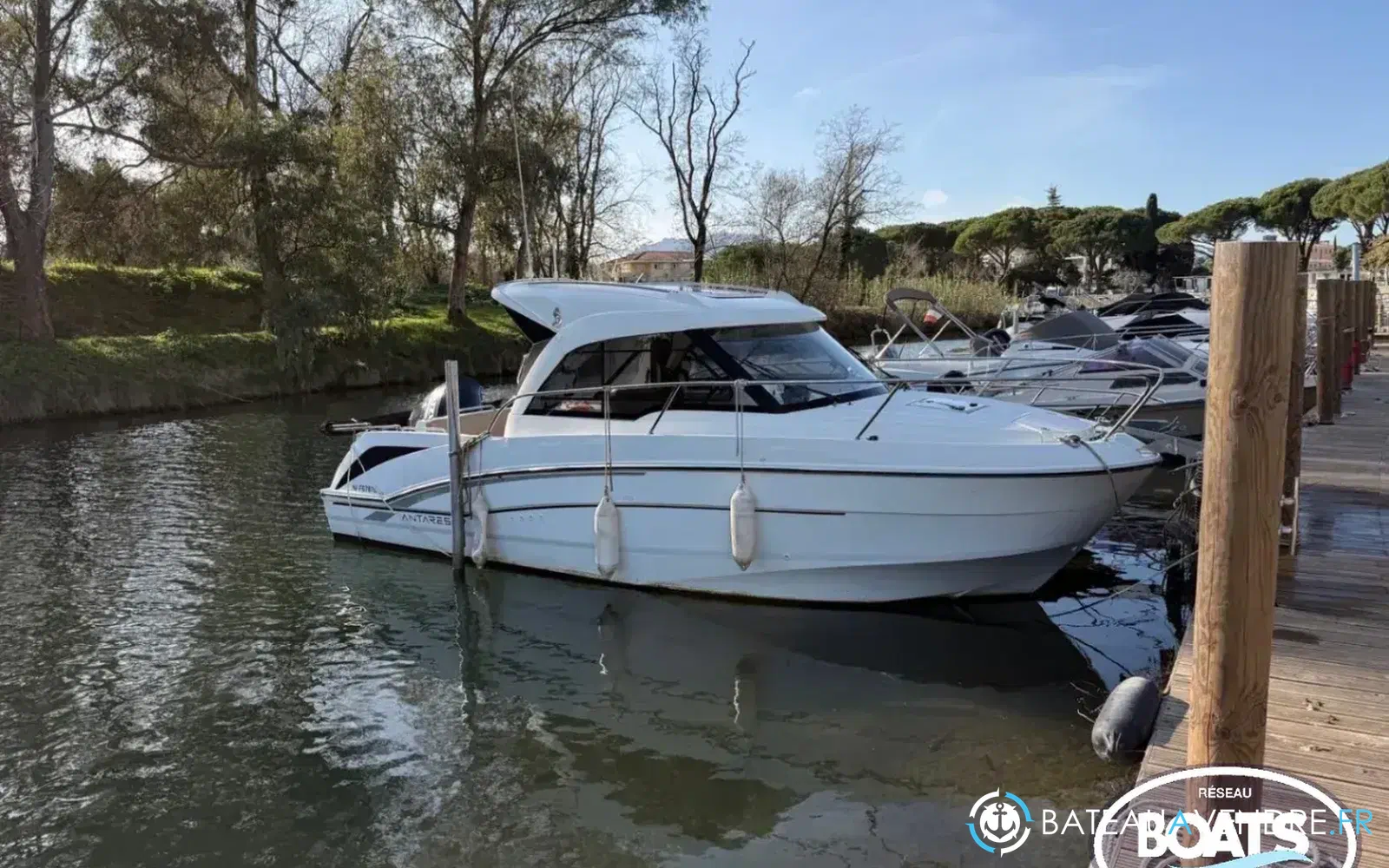 slider 0 Beneteau Antares 7